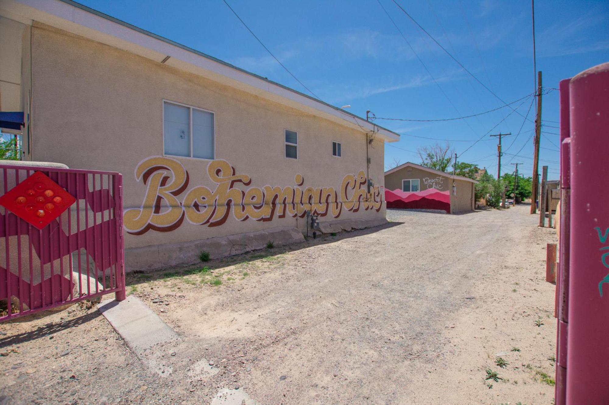 Villa Bohemian Chic An Eclectic Escape-Hot Tub-Pet Friendly-No Pet Fees! à Albuquerque Extérieur photo
