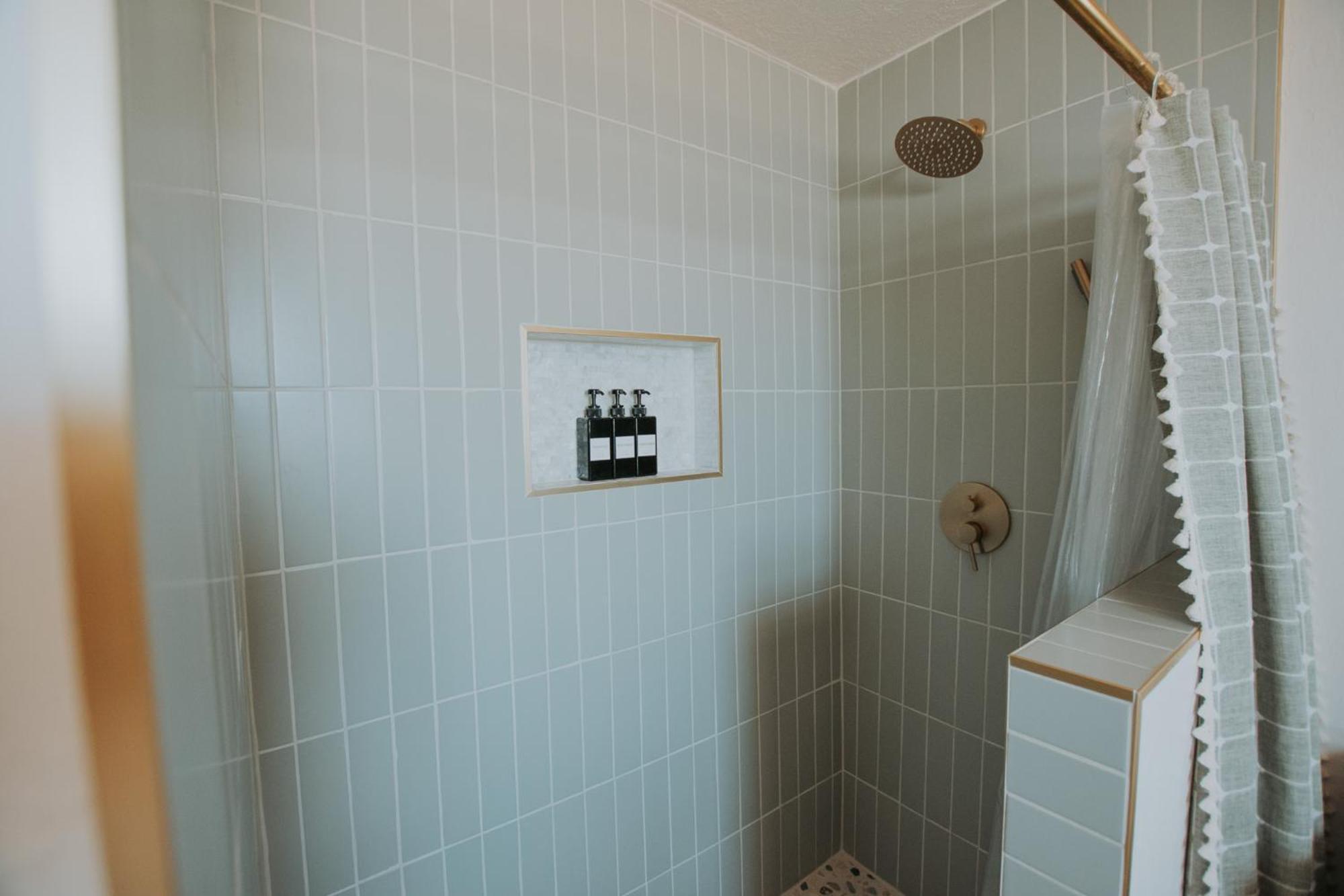 Villa Bohemian Chic An Eclectic Escape-Hot Tub-Pet Friendly-No Pet Fees! à Albuquerque Extérieur photo