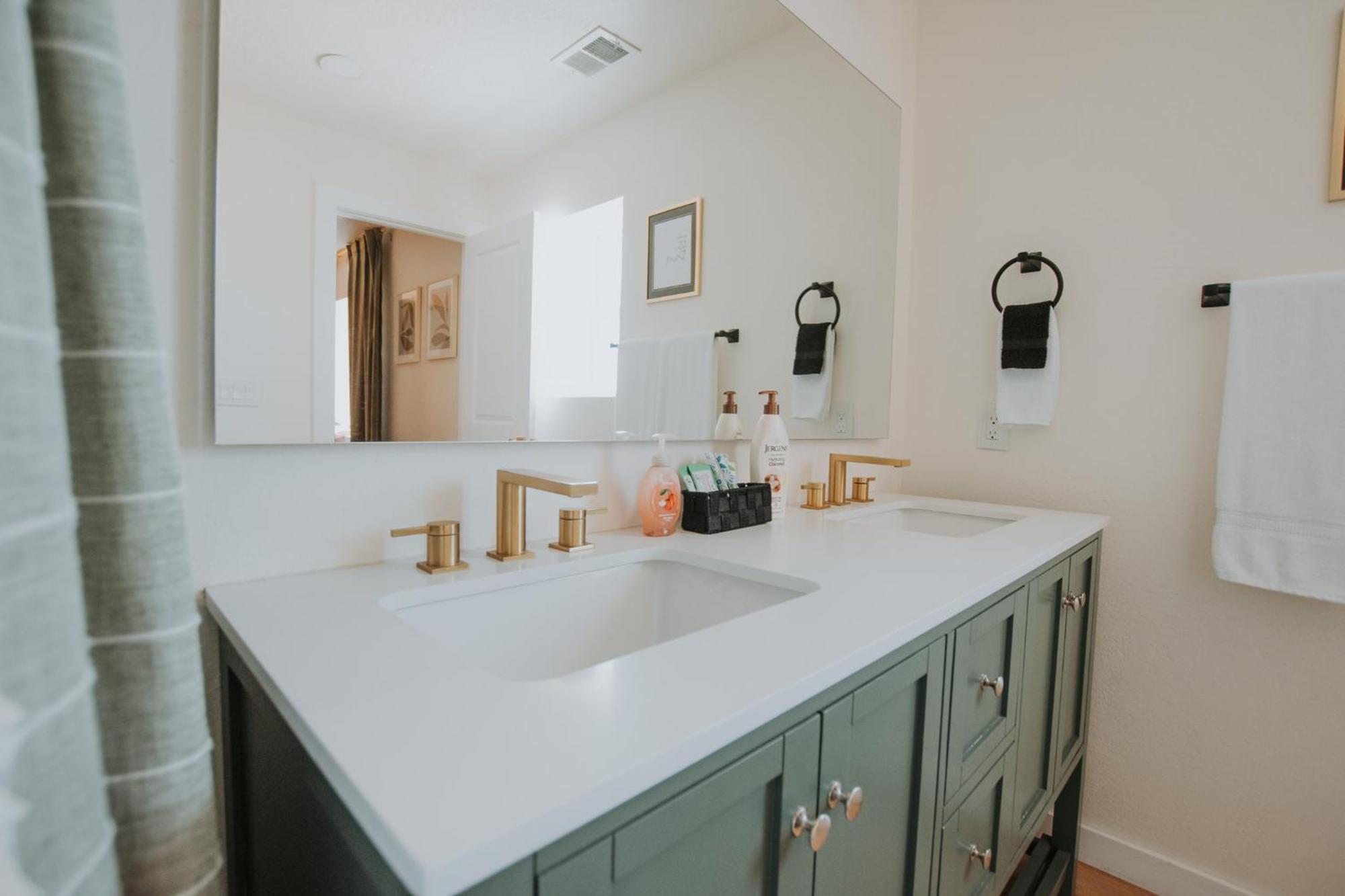 Villa Bohemian Chic An Eclectic Escape-Hot Tub-Pet Friendly-No Pet Fees! à Albuquerque Extérieur photo